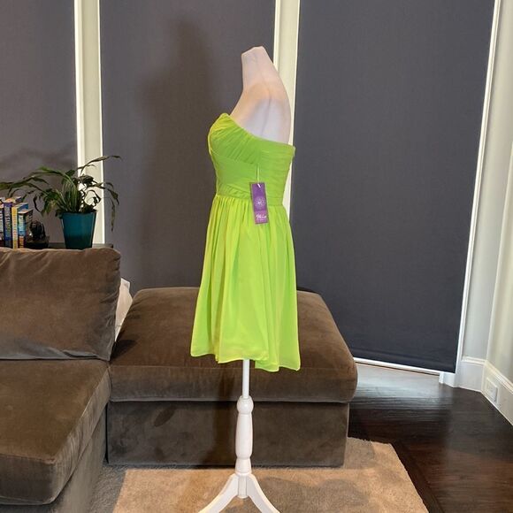 Women’s Lime Green Short Chiffon Prom Party Homecoming Dress Size 8 NWT - Picture 3 of 10